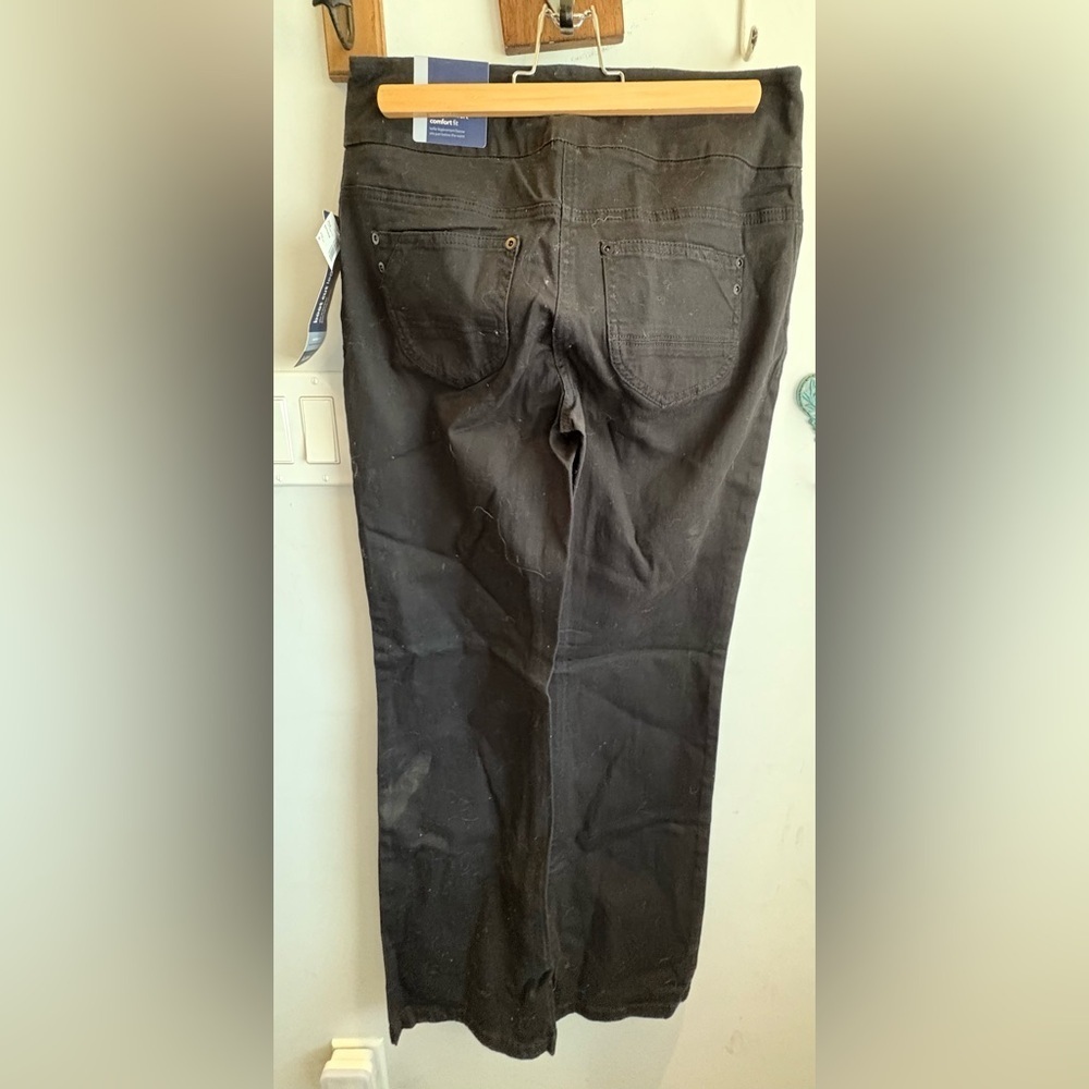 Women’s Black Pants - Picture 3 of 5
